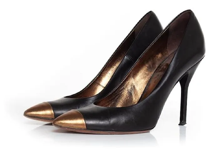 YVES SAINT LAURENT, Décolleté in pelle nera Nero