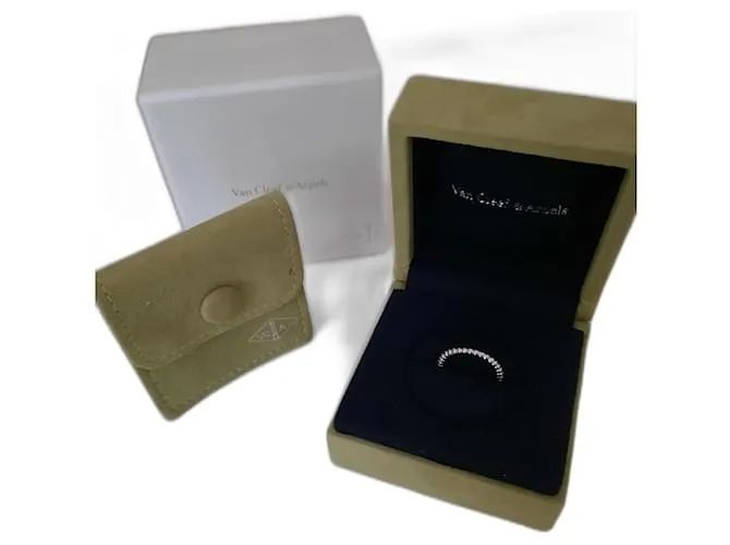 Van Cleef & Arpels Anello Perlée con perle d'oro, piccolo modello, oro bianco, taglia 50