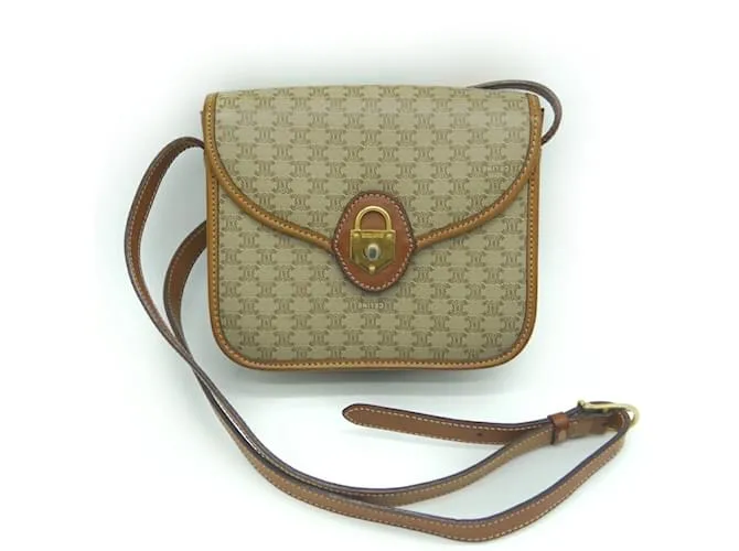 Céline Borsa a spalla con motivo Cadena di Celine Macadam