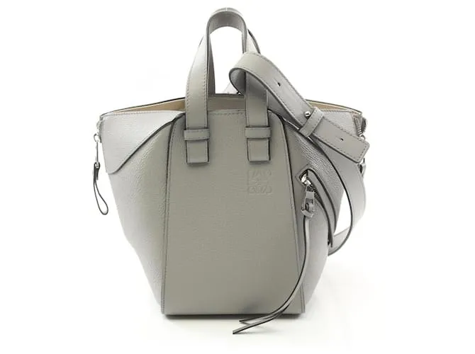 Borsa a mano compatta Hammock in pelle Loewe grigia Porpora