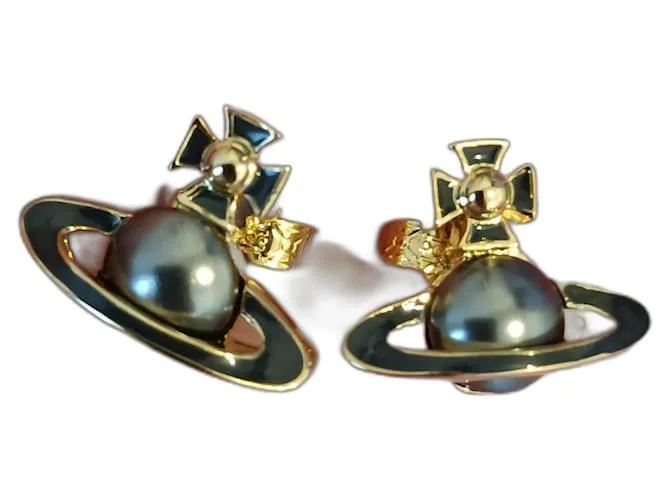 Vivienne Westwood: Bassorilievo Nero