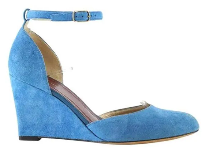 Céline Tacchi in camoscio Blu