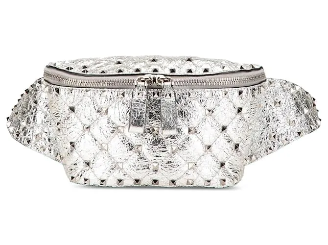 Belt bag in nappa craquelé metallico argento Valentino Rockstud Spike