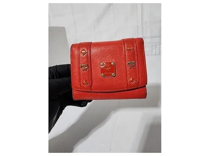 Portafoglio trifold in pelle chiodato vintage MCM rosso