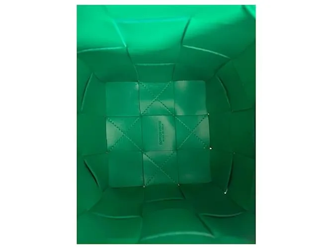 Small bucket cassette bottega veneta Verde
