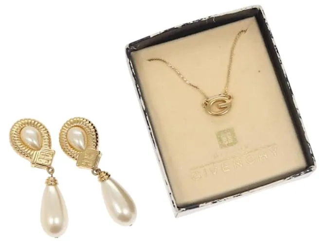 Collana GIVENCHY metallo 2Set Oro Auth bs26199 D'oro