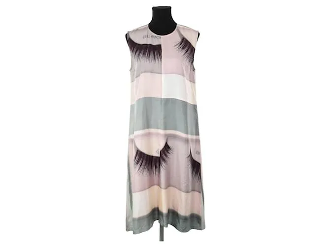 Céline Abito in seta rosa