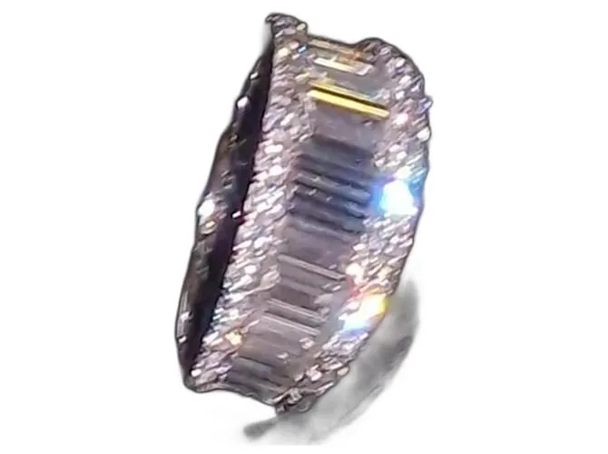 Autre Marque Meravigliosa Anello DIAMANTI Baguette Lunghe e Brillanti di 2 carati DVS